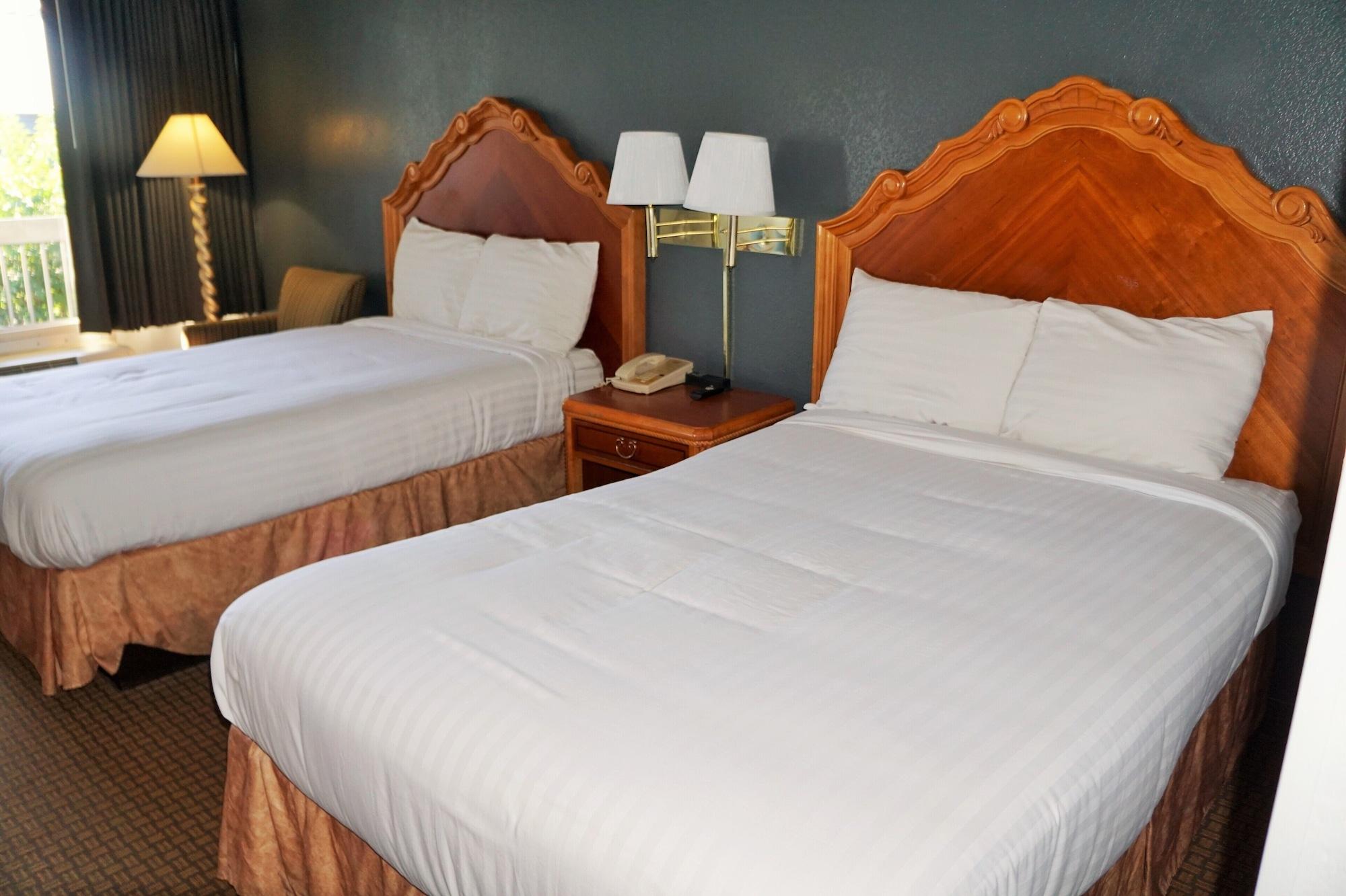 קונרו Hotel Elev8 מראה חיצוני תמונה