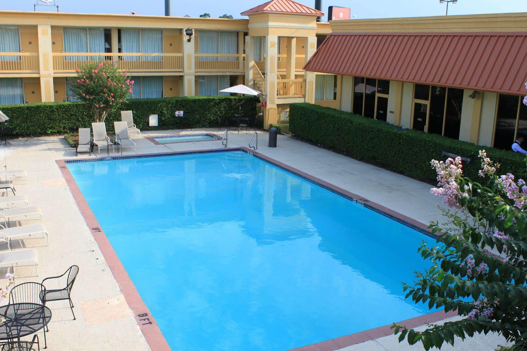 קונרו Hotel Elev8 מראה חיצוני תמונה